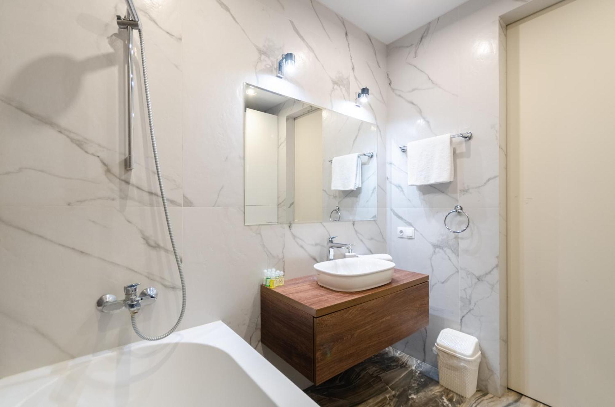Petrovdom 11-120 In Rc Hoffman House, 34 Zolotoustivska Street Daire Kiev