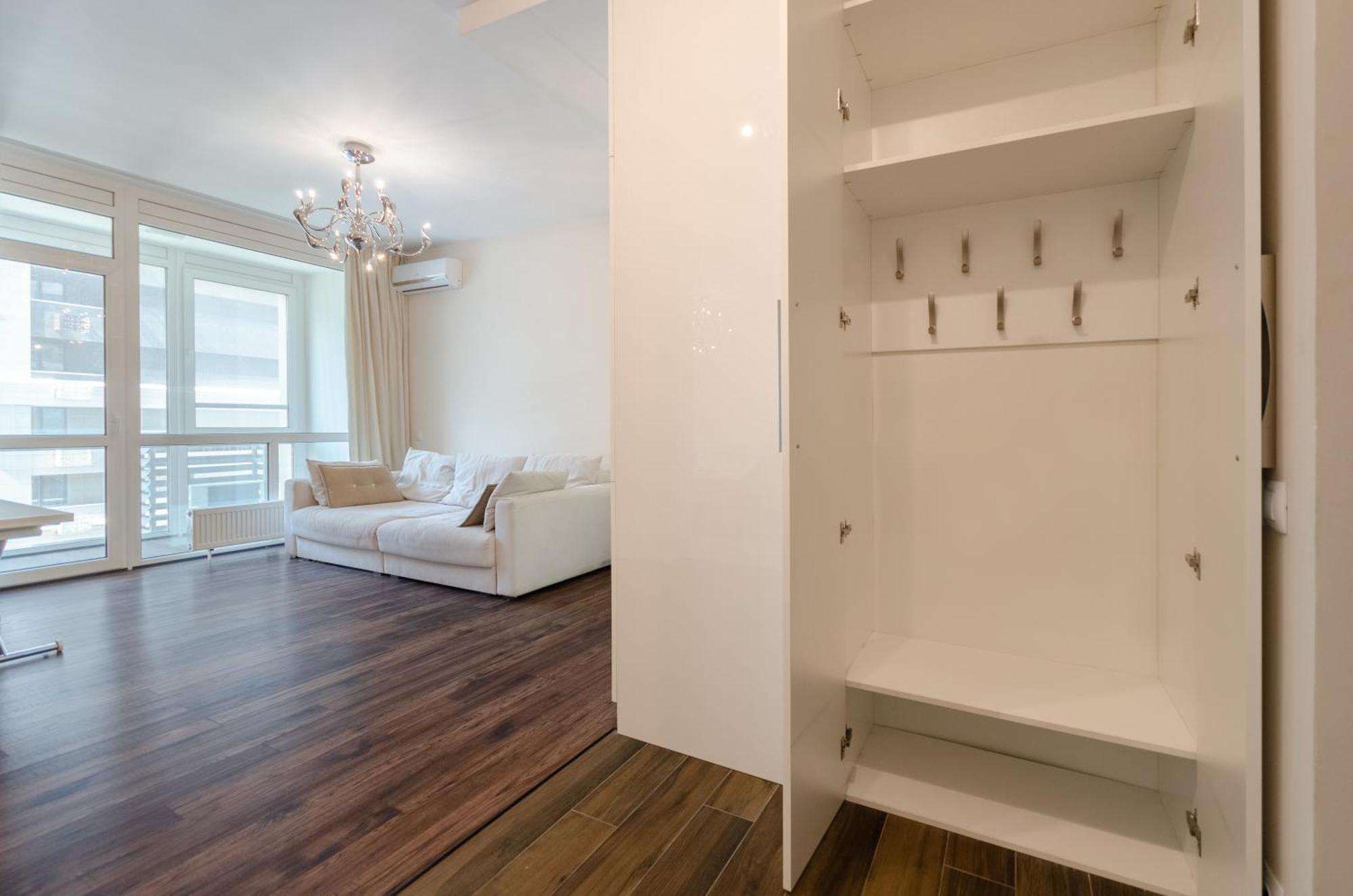 Petrovdom 11-120 In Rc Hoffman House, 34 Zolotoustivska Street *