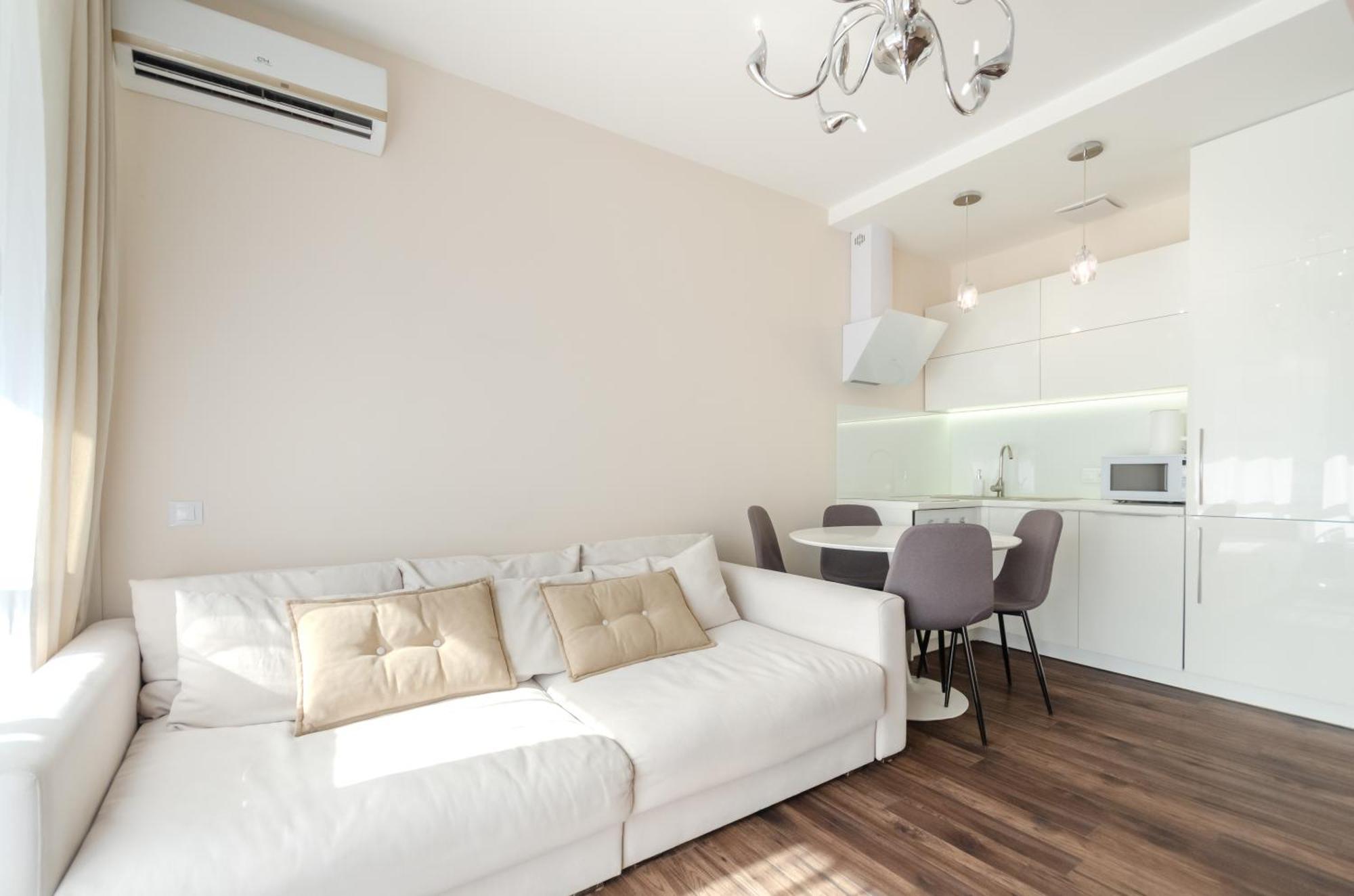 Petrovdom 11-120 In Rc Hoffman House, 34 Zolotoustivska Street Kiev